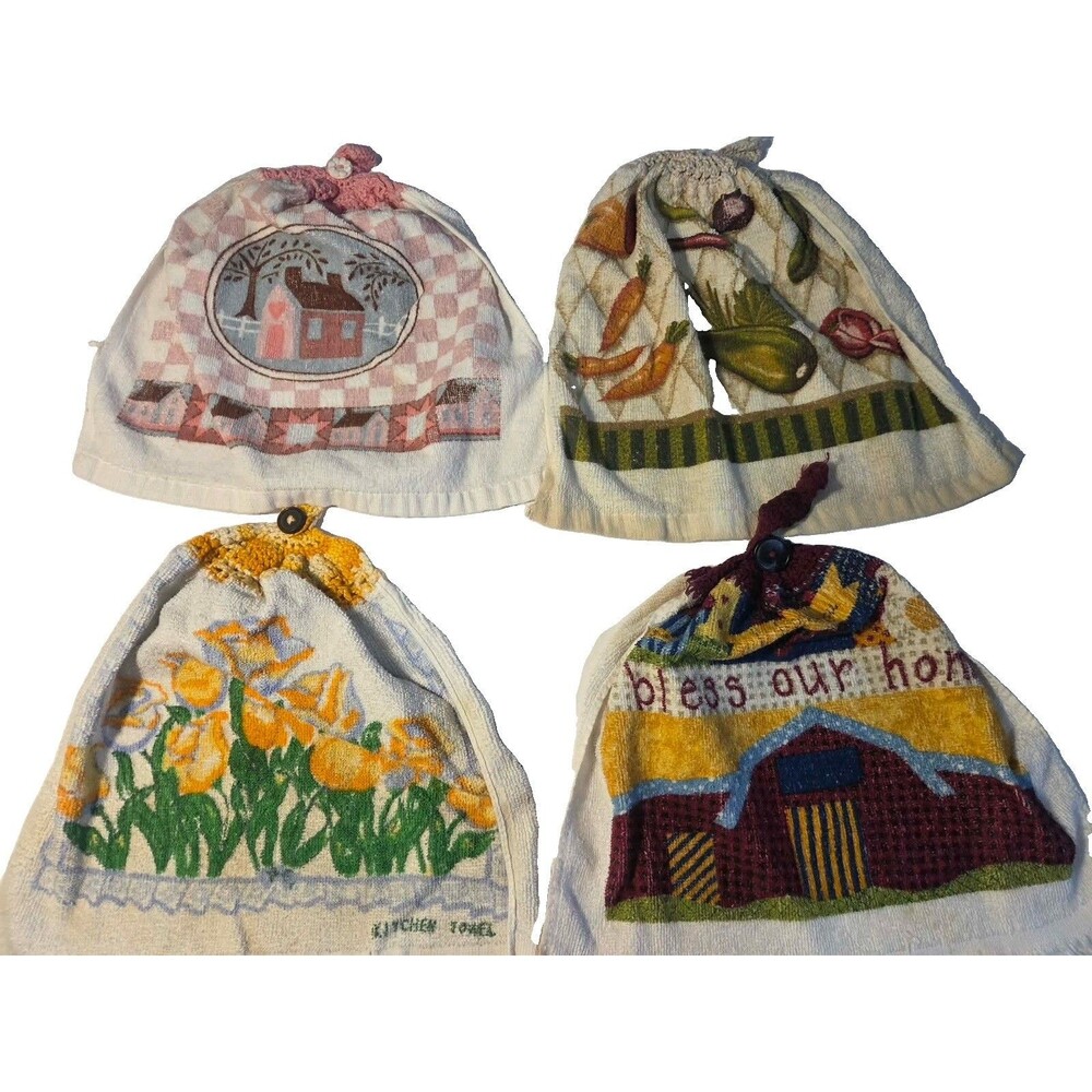 Lot of 4 Vintage Hanging Kitchen Towels and Leeks Waist Apron 1970s